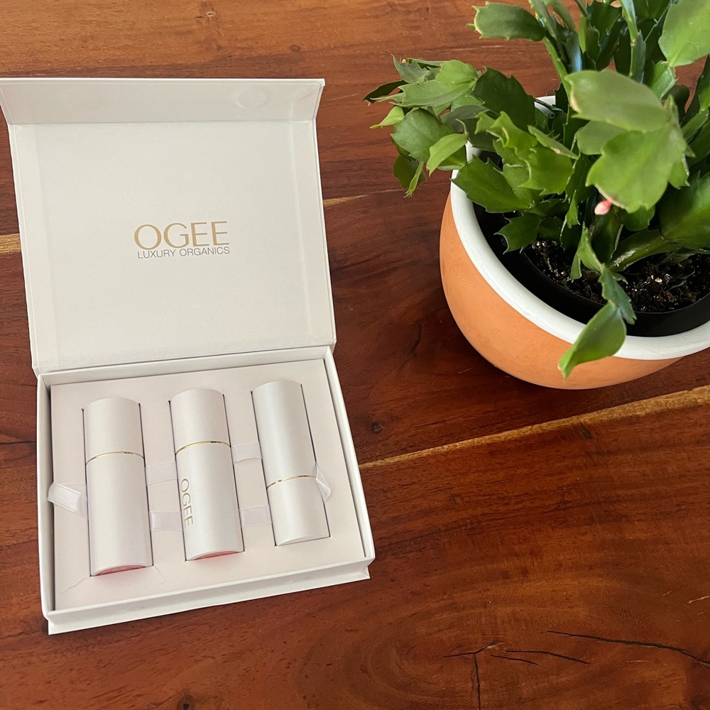 Ogee contour set.